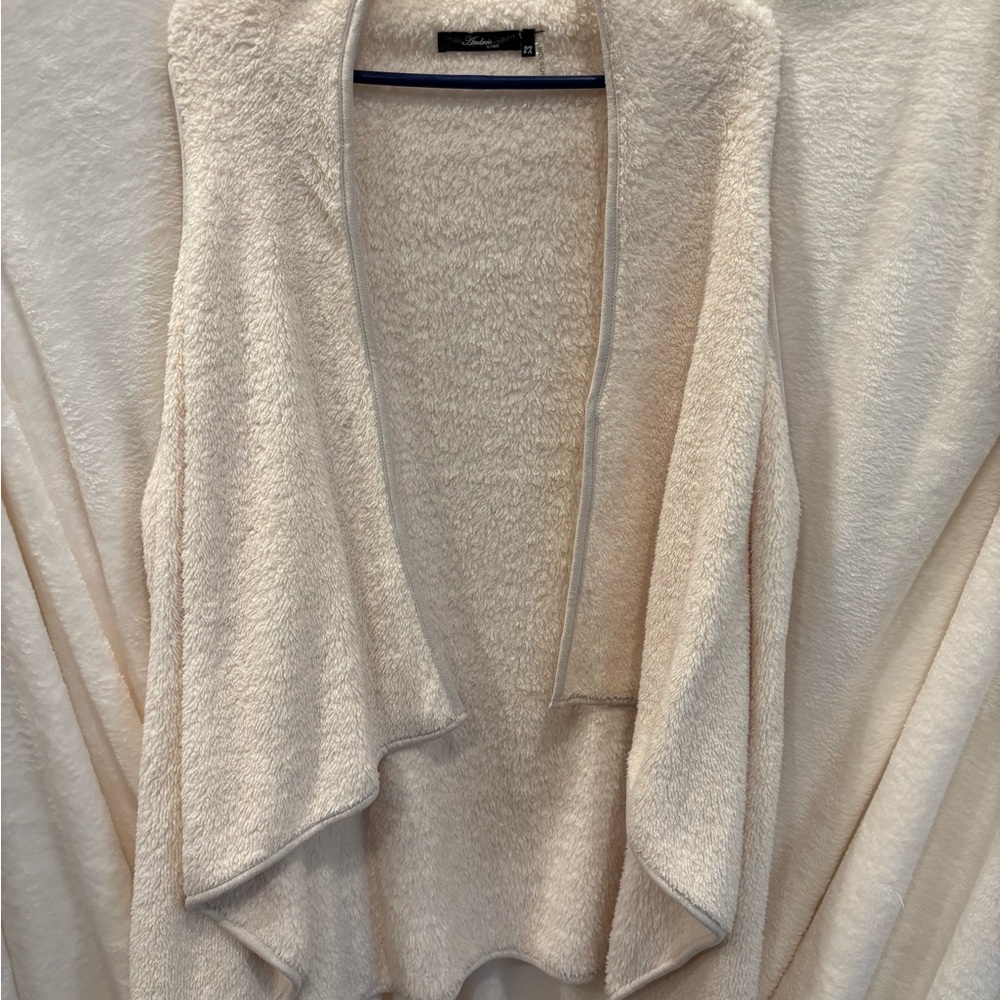2XL Women's Cream Open Front Sweater Vest Like NEW